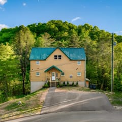 Countryside Comfort By Ghosal Luxury Lodging
