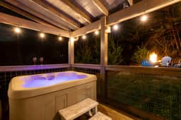 Family Oasis By Ghosal Luxury Lodging