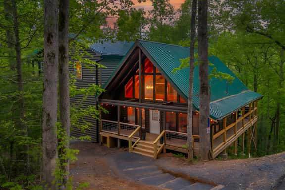 Mountain Majesty By Ghosal Luxury Lodging - Image 1
