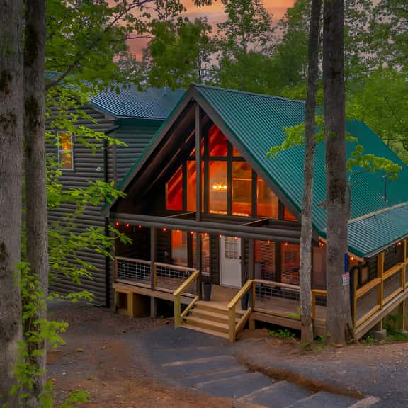 Mountain Majesty By Ghosal Luxury Lodging - Image 1