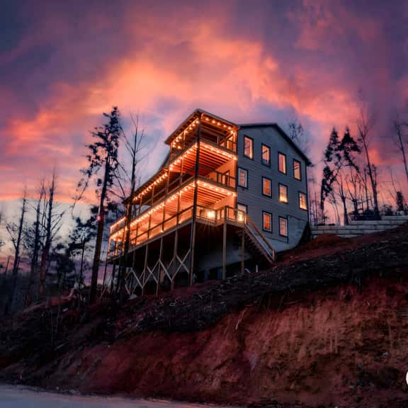 Hidden Gem Masterpiece By Ghosal Luxury Lodging - Image 1