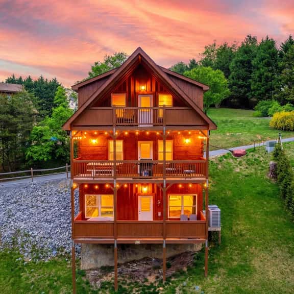 The Enchanted Cabin by Ghosal Luxury Lodging - Image 1