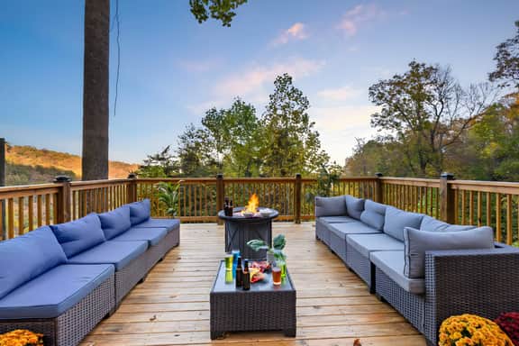 The Great Smoky Haven by Ghosal Luxury Lodging