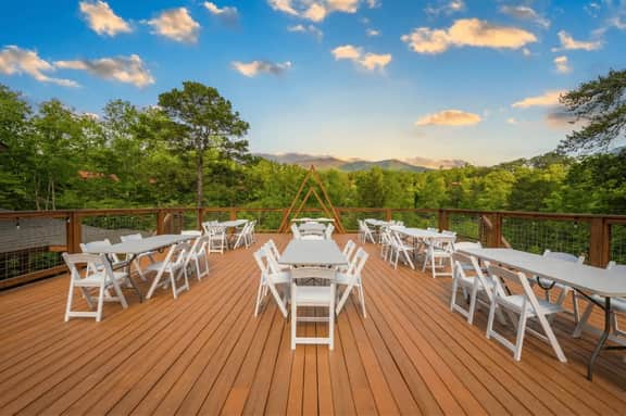 Elegant Elite Estate — Wedding Venue w/ Lodging